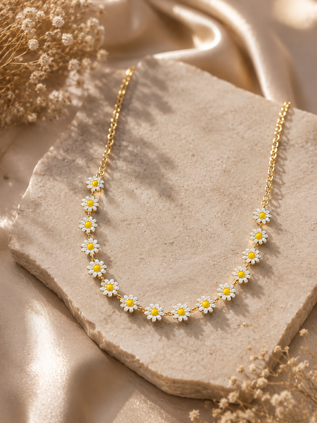 Daisy necklace