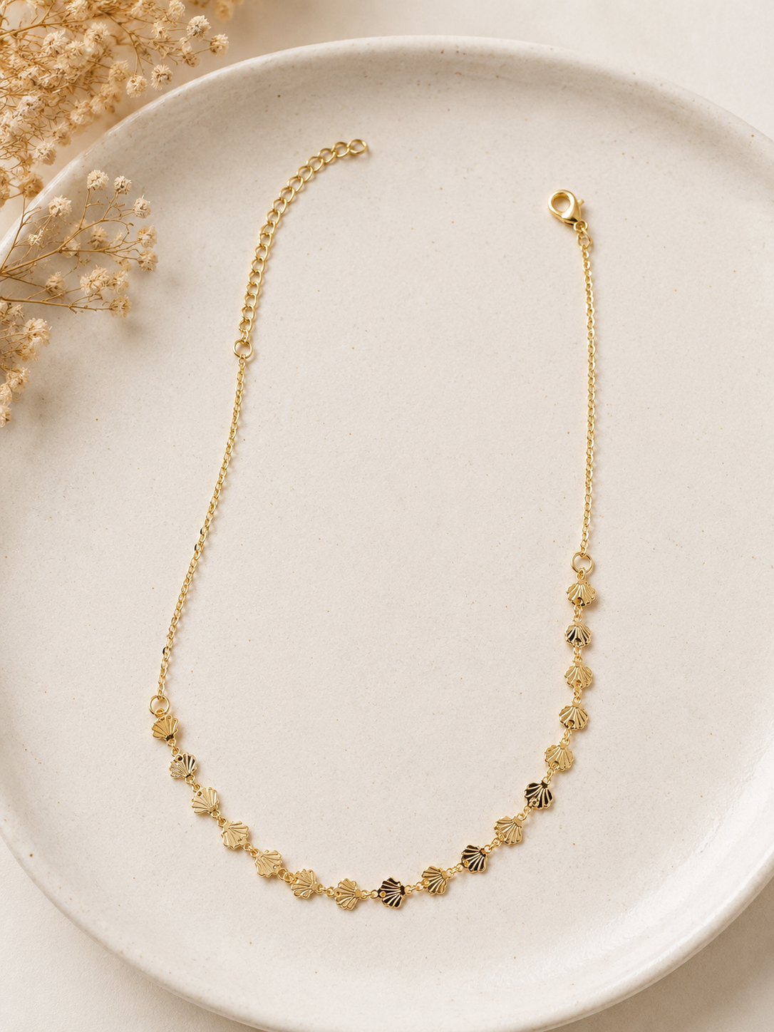 Shell necklace
